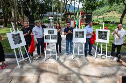 Governo Federal inaugura obras da reconstrução em Santa Tereza<!-- NICAID(16236337) -->