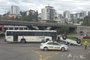 Acidente entre caminhonete e ônibus em Caxias<!-- NICAID(15236359) -->