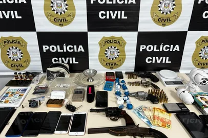Polícia prende seis pessoas por tráfico de drogas em Marau<!-- NICAID(15511604) -->