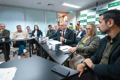 Reunião no Grupo Hospitalar Conceição<!-- NICAID(16046151) -->