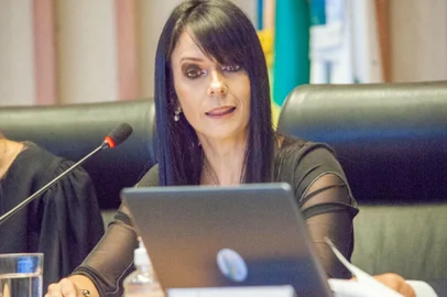 Delegada Marília Ferreira de Alencar, da Polícia Federal - Foto: Silvio Abdon/CLDF/Divulgação<!-- NICAID(15980986) -->