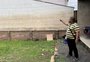 Cem dias após enchente, moradores do Sarandi ainda dependem de doações e benefícios sociais para se reerguer