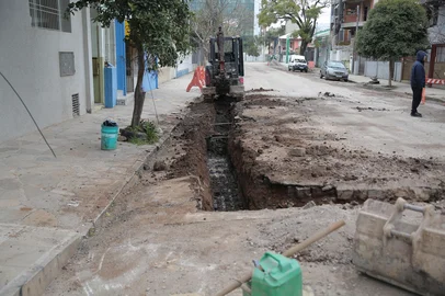 CAXIAS DO SUL, RS, BRASIL, 14/08/2025. Obras na Rua Hércules Galló. (Neimar De Cesero/Agência RBS)<!-- NICAID(16101432) -->