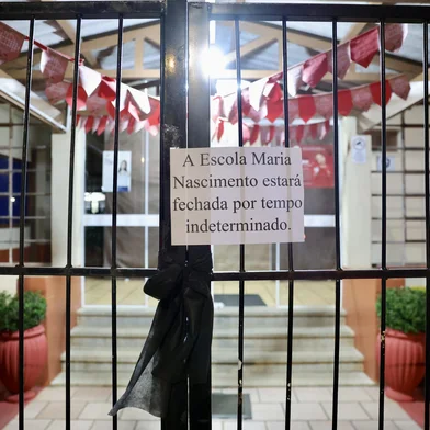 Estação, RS, Brasil, 08-07-2025– Ataque a faca em escola municipal deixa uma criança morta e outras três pessoas feridas na manhã desta terça-feira (8), em Estação, no norte do Rio Grande do Sul. O crime ocorreu por volta das 10h na Escola Maria Nascimento Giacomazzi, no centro da cidade. Foto: Jefferson Botega/Agência RBSIndexador: jeff botega<!-- NICAID(16076203) -->