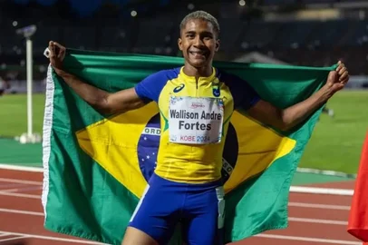 Wallison Fortes venceu a prova dos 200m T64 no Japão.