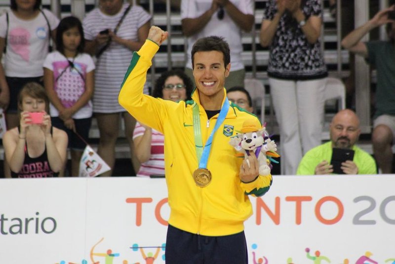 Patinador Marcel Stürmer levou o ouro nos jogos Pan-Americanos de Toronto em 2015.<!-- NICAID(15524803) -->