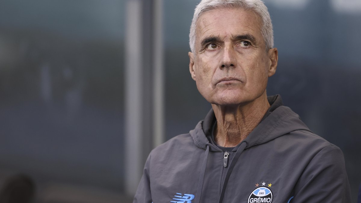 Decisão contra o Mirassol pode mudar a história de Luís Castro no Grêmio