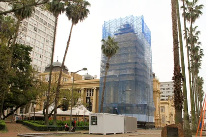 Margs em obras<!-- NICAID(15242222) -->