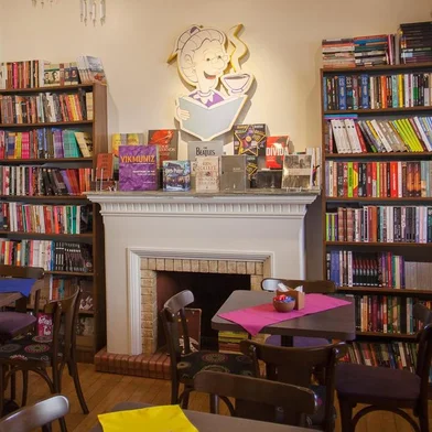 Livraria Do Arco da Velha<!-- NICAID(14365475) -->
