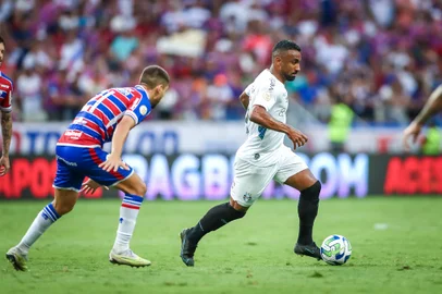 Gremio x FortalezaFortaleza vs Grêmio pelo Campeonato Brasileiro Série A 2023 na Arena Castelão - Foto: Lucas Uebel/Grêmio FBPA/DivulgaçãoEditoria: SPOLocal: FortalezaIndexador: Lucas UebelSecao: futebolFonte: Gremio.netFotógrafo: Gremio x Fortaleza<!-- NICAID(15556190) -->
