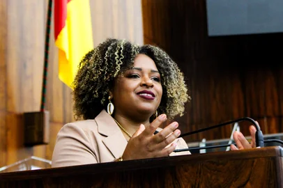 PORTO ALEGRE, RS: Deputada estadual Bruna Rodrigues (PCdoB) na tribuna da Assembleia Legislativa.<!-- NICAID(16035862) -->