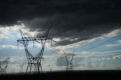 Linhas de transmissão de energia do sistema elétrico nacional<!-- NICAID(15847394) -->