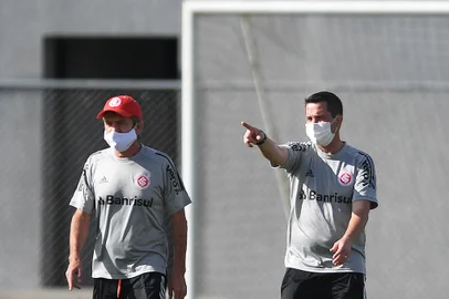 Leomir , Osmar Loss , auxiliares do Inter