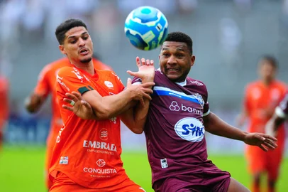 CAXIAS DO SUL, RS, 10/06/2023. Caxias x Camboriú, jogo válido pela sétima rodada da primeira fase da série D do Campeonato Brasileiro e realizado no estádio Centenário. (Porthus Junior/Agência RBS)<!-- NICAID(15452980) -->