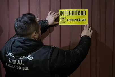 Bar é interditado após reclamações de vizinhos em Caxias do Sul.<!-- NICAID(16069514) -->