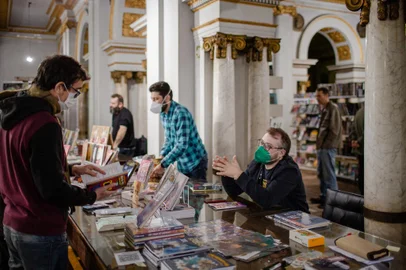 A curadoria da Feira é de Guilherme "Smee" Miorando, pesquisador de quadrinhos e incentivador da Gibiteca.<!-- NICAID(15586872) -->