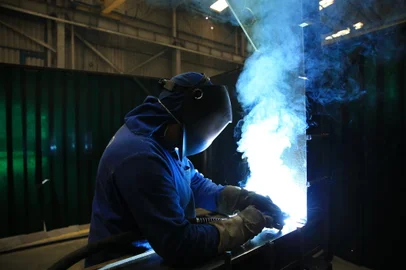 GLÓRINHA,RS,BRASIL.2021,10,08.Desempenho da industria no estado,na linha de produção da empresa Divimec, está a todo vapor na sua linha de produção, uqe já esta comprometida até Dezembro de 2022.(RONALDO BERNARDI/AAGENCIA RBS).<!-- NICAID(14909947) -->