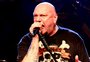 Ex-vocalista do Iron Maiden, Paul Di'Anno cria vaquinha para pagar cirurgia