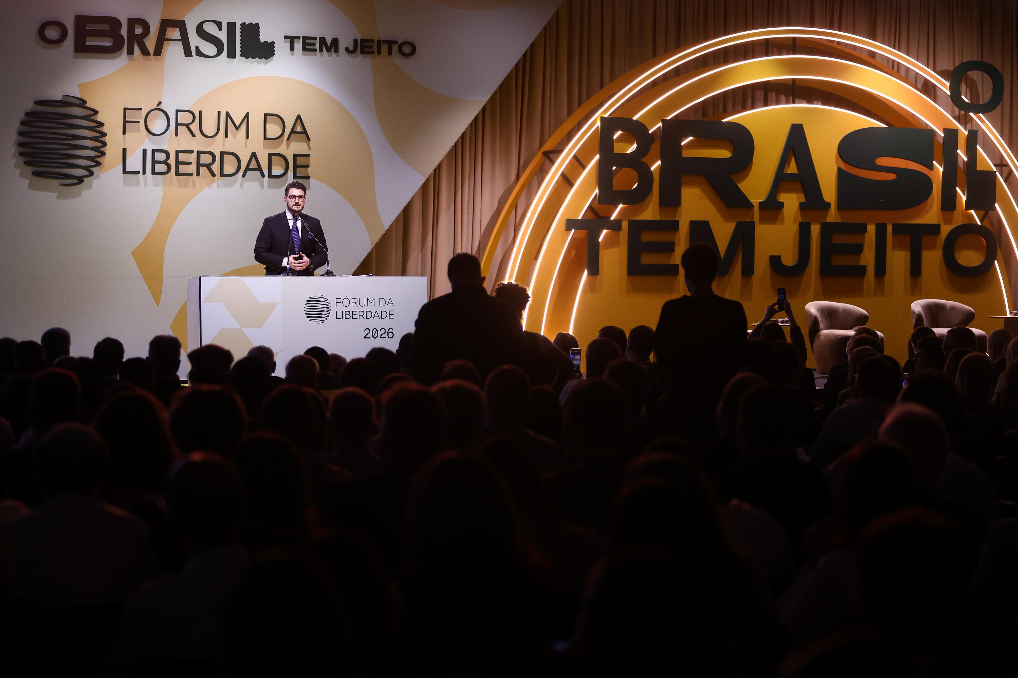 Com recorde de inscritos, F&oacute;rum da Liberdade realiza abertura oficial e entrega pr&ecirc;mios
