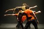 Casa da Cultura - apresentação da Cisne Negro Cia. de Dança. Na foto a coreografia " Cherché, Trouvá, Perdu" ("Procurar, Encontrar, Perder").<!-- NICAID(1016913) -->
