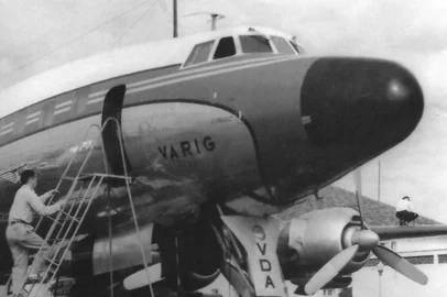 Super Constellation da Varig na década de 1950<!-- NICAID(15136278) -->