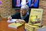 "Nunca é tarde": conheça a escritora de Passo Fundo que lançou o primeiro livro aos 88 anos
