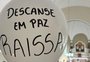 Com balões brancos, amigos e familiares homenageiam vítima de feminicídio em Feliz