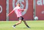 Volantes do Inter seguem como dúvida para a partida contra o Corinthians