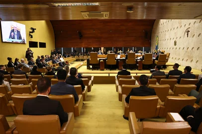BRASÍLIA, DF, BRASIL, 15-09-2026: O plenário do Supremo Tribunal Federal (STF) se reúne nesta terça-feira (15) para analisar relatório sobre a ligação do ministro Alexandre de Moraes com o banqueiro Daniel Vorcaro, ex-dono do Banco Master, e decidir se o ministro será investigado. Na corte, espera-se que as tensões cheguem ao ápice, sem espaço para pacificação. Ao iniciar a sessão, o presidente do STF, Edson Fachin, mencionou o período difícil pelo qual passa a corte e destacou que o Supremo não deve julgar pessoas, mas, sim, fatos. "A decisão pertence ao plenário, não a um ministro individualmente", declarou. O procurador Paulo Gonet, que foi citado por Vorcaro em mensagens, também participa da sessão. Foto: Alejandro Zambrana/STF/DivulgaçãoIndexador: Antonio Augusto<!-- NICAID(16365913) -->