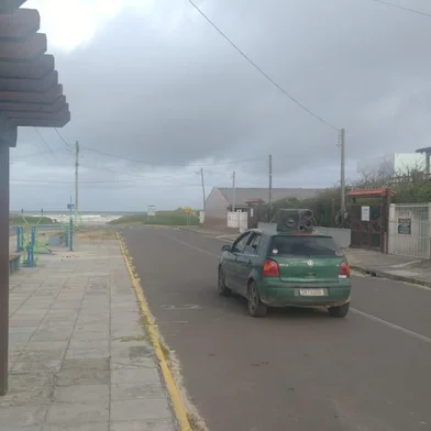 Prefeitura de Palmares do Sul utiliza carro de som para conscientizar moradores sobre a gripe aviária<!-- NICAID(15584827) -->