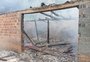 Incêndio destrói casa no interior de Pinto Bandeira