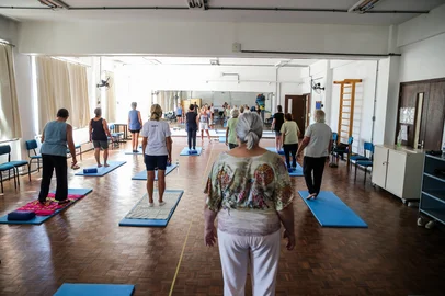 CAXIAS DO SUL, RS, BRASIL, 04/03/2026. Programa UCS Senior, que conta com 830 alunos em Caxias, completa 35 anos de atuação. (Neimar De Cesero/Agência RBS)Indexador: Neimar De Cesero<!-- NICAID(16237794) -->