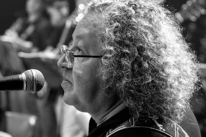 Morreu, nesta quarta-feira (13), aos 69 anos, o professor de música Luiz dos Santos Velho, conhecido como Tibério. Ele é velado na Capela Mortuária da Igreja Santos Anjos, em Caxias do Sul. O sepultamento será realizado às 15h30min desta quinta-feira (14), no Cemitério Público Municipal.<!-- NICAID(16101499) -->