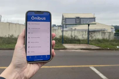 Aplicativo de ônibus em o Fundo<!-- NICAID(16042636) -->