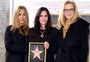 Courteney Cox reúne atrizes de "Friends" ao receber estrela na Calçada da Fama