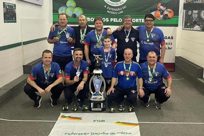 São Peregrino, de Nova Prata, foi o campeão do 79º Estadual Série Ouro de Bocha sediado em Caxias do Sul<!-- NICAID(15589226) -->