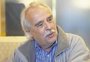 Ex-representante da OEA no Haiti, professor gaúcho doa acervo com uma tonelada em livros para a USP