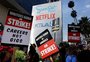 Roteiristas e estúdios de Hollywood anunciam acordo que pode encerrar greve