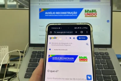 Auxilio Reconstrução em Passo Fundo<!-- NICAID(15807036) -->