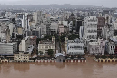 Porto Alegre, RS, Brasil, 03-05-2024: Imagem aerea da regiao de Porto Alegre alagada devido ao aumento do nivel do Guaiba. Foto: Mateus Bruxel / Agencia RBSIndexador: Mateus Bruxel<!-- NICAID(15753570) -->
