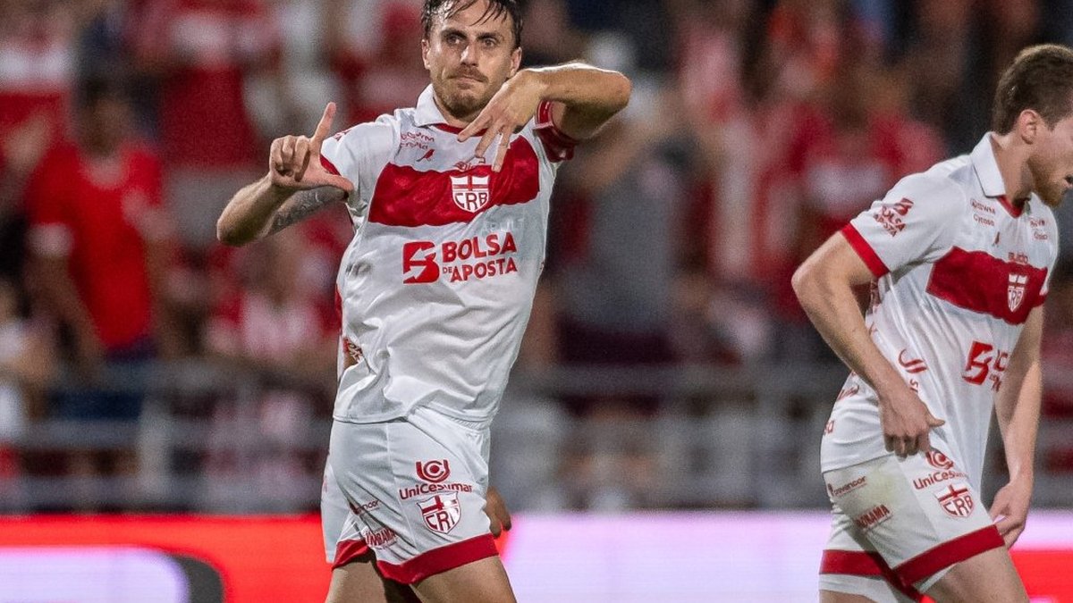 Bressan celebra nova fase no CRB e relembra passagem pelo Grêmio