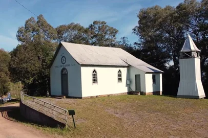 No próximo domingo, às 15h, na comunidade da Capela de Santo Antônio do Cerro da Glória, interior de Forqueta, será realizado o último filó comunitário deste ano do projeto Forqueta Cultural. O encontro tem música, dança e mesa farta com a animação dos grupos Felice Personne e Náni. A programação é gratuita e aberta ao público.<!-- NICAID(15851059) -->