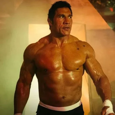 Dwayne Johnson, The Rock, no filme Coração de Lutador: Smashing Machine (2025), de Benny Safdie, sobre Mark Kerr<!-- NICAID(16027228) -->