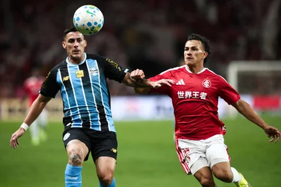 PORTO ALEGRE, RS, BRASIL, 11-04-2026: Clássico GreNal nº452 no estádio Beira-Rio. Inter e Grêmio se enfrentam pelo Campeonato Brasileiro Série A 2026. Foto: Jonathan Heckler/Agência RBS<!-- NICAID(16264074) -->