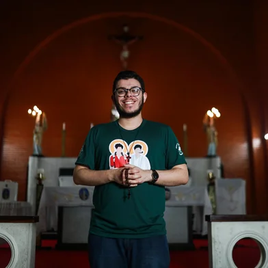 Porto Alegre, RS, Brasil, 27-05-2025: Qual a relação dos jovens com a fé?. Na foto, Guilheme Weber. Foto: Renan Mattos / Agência RBS<!-- NICAID(16046942) -->