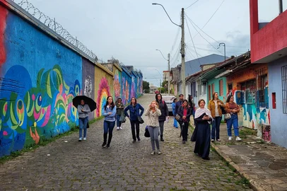 Com visitas de professores da rede municipal e produção de novos murais, museu a céu aberto será entregue em novembro, em Caxias do Sul <!-- NICAID(16164881) -->