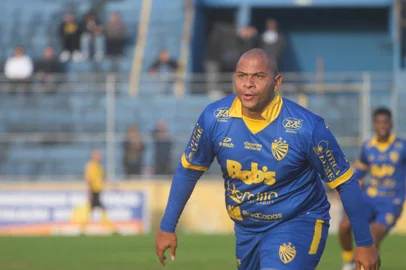 Pelotas x Novo Hamburgo, pela Copa FGF. No jogo, Walter, ex-jogador do Inter, busca retomar a carreira no PelotasIndexador: Italo Santos<!-- NICAID(15468954) -->