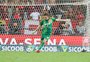 Anthoni lamenta lesão de Rochet, mas comenta volta ao gol do Inter: "A oportunidade não avisa"