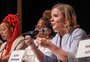 Gleisi Hoffmann diz que movimento ao centro pode ser "suicídio" do PT