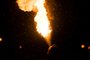 Homem cuspindo fogo - Foto: Artsiom P/stock.adobe.comFonte: 192776471<!-- NICAID(15602782) -->